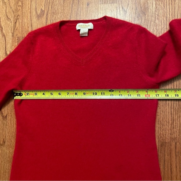 Peck & Peck Red 2 Ply Cashmere V Neck Pullover Sweater size L - Picture 13 of 14